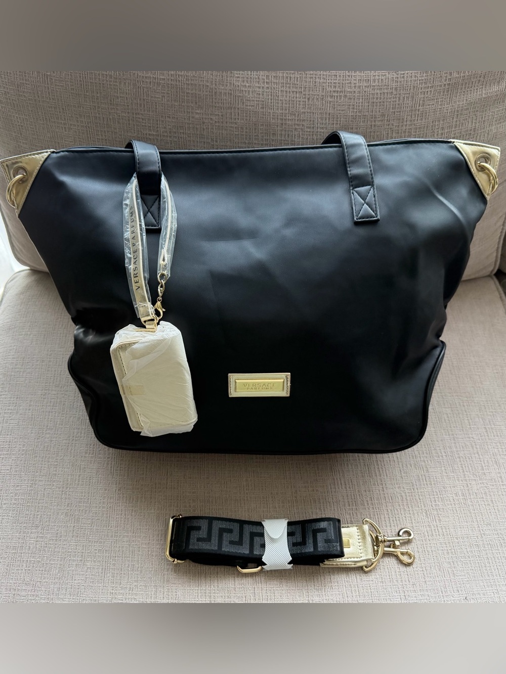 NEW VERSACE Parfums Bag